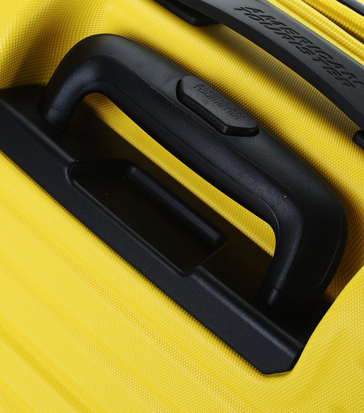 Средний чемодан American Tourister Aero Racer 61G*16002 (68 см) - Lemon Yellow