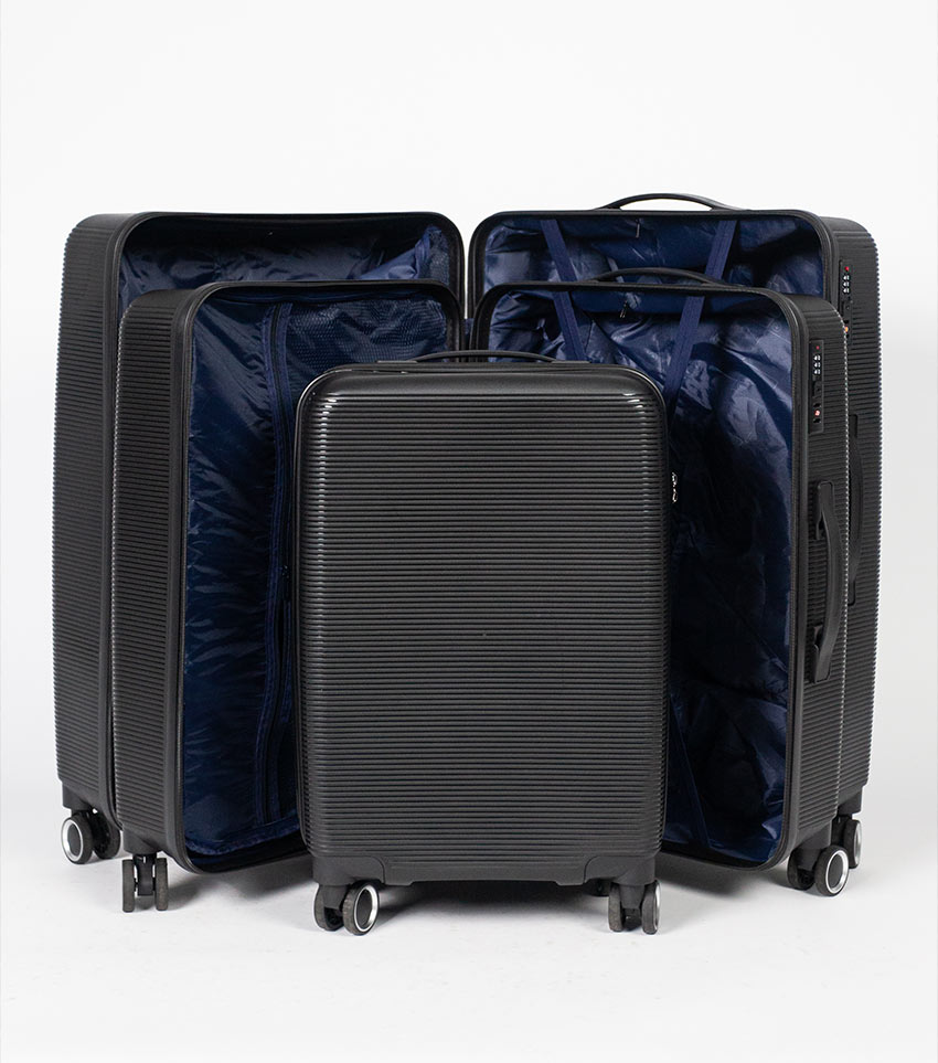 Средний чемодан Belchem line black -M- (68 см)