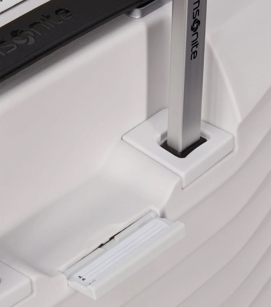 Средний чемодан American Tourister Upscape Cloud White (68 см) KJ1*25002