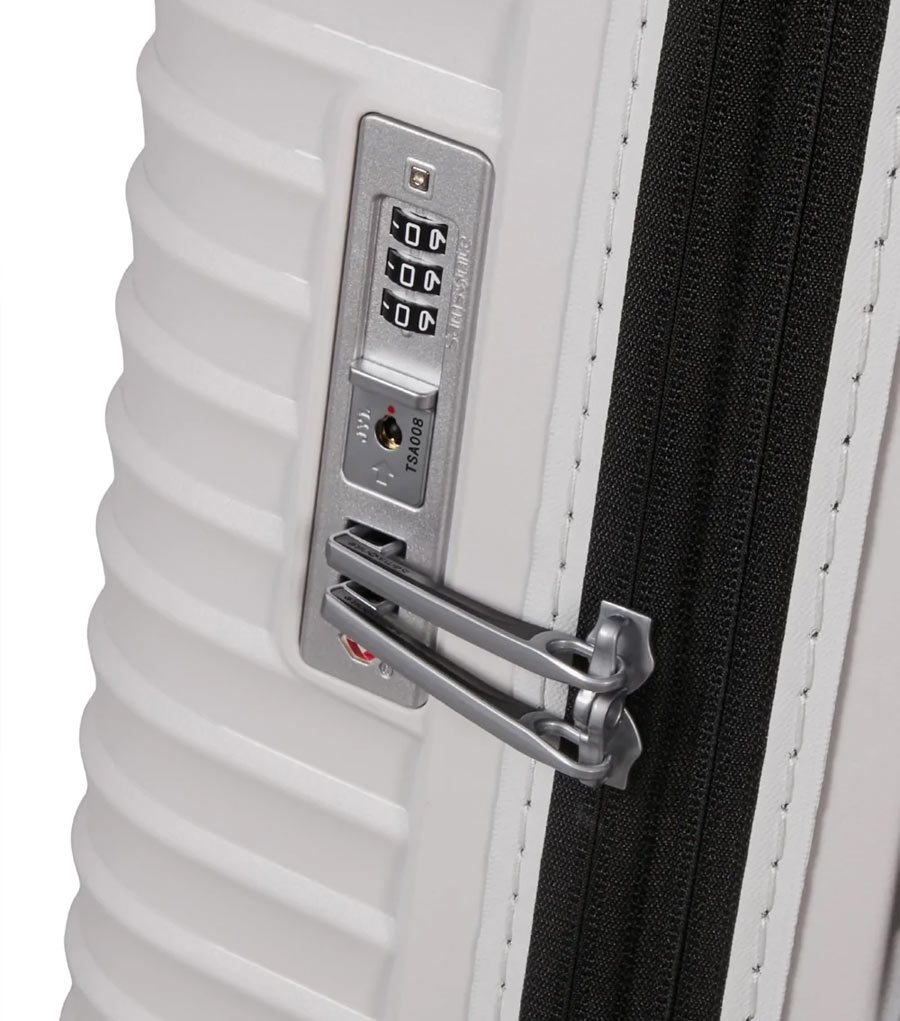Средний чемодан American Tourister Upscape Cloud White (68 см) KJ1*25002