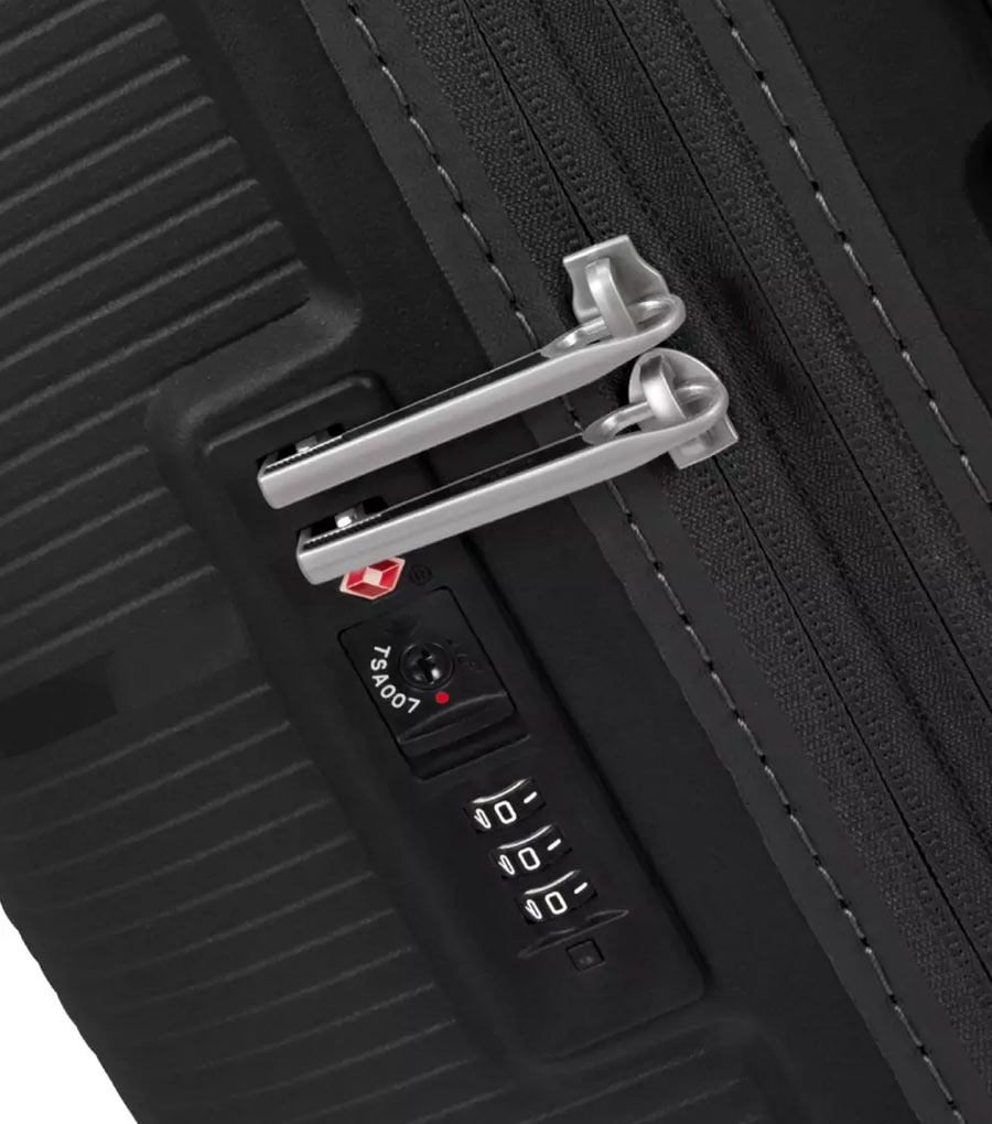 Большой чемодан American Tourister Starvibe MD5*09004 (77 см) - Black