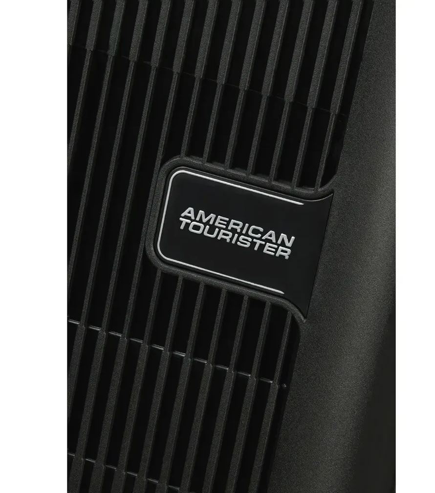 Большой чемодан American Tourister AeroStep MD8*09003 (77 см) - Black