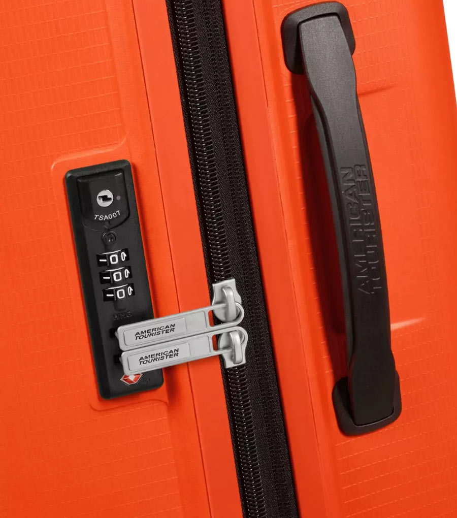 Средний чемодан American Tourister AeroStep MD8*96002 (67 см) - Orange
