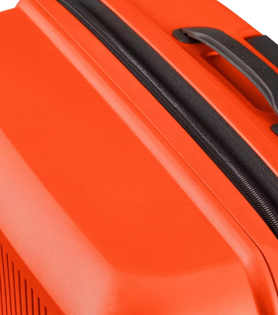 Средний чемодан American Tourister AeroStep MD8*96002 (67 см) - Orange