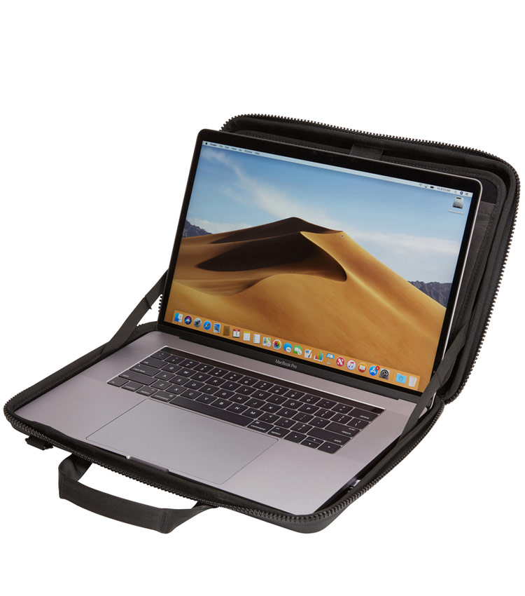 Жесткая сумка Thule Gauntlet 4 для MacBook 15 (TGAE2356BLK)