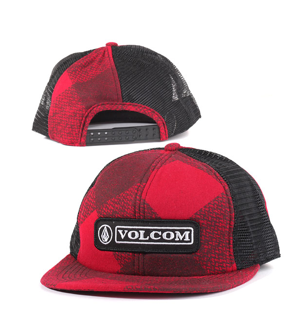 Кепка Volcom red