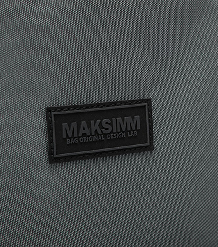 Рюкзак для мальчиков Maksimm E506 strong grey