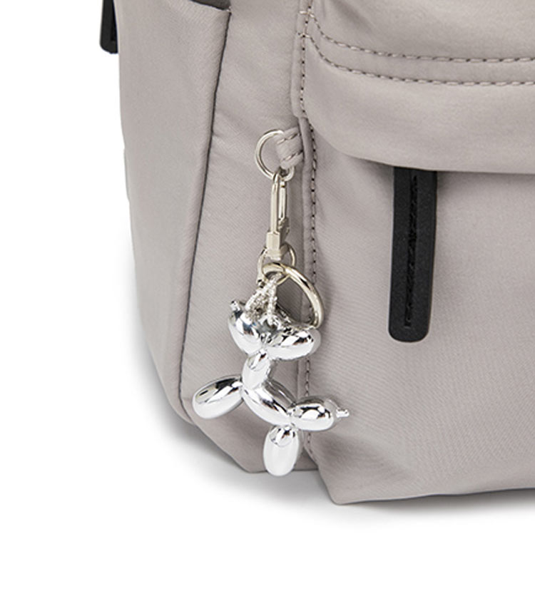 Рюкзак для девушек Maksimm K 134 light grey