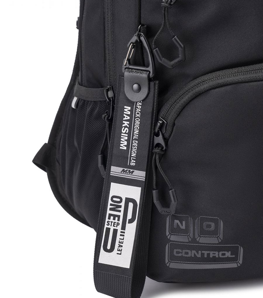 Рюкзак для подростков MM E 220 No Control